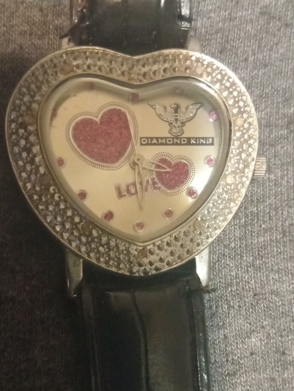 Diamond King Heart-Shaped Love Watch with Pink Accents